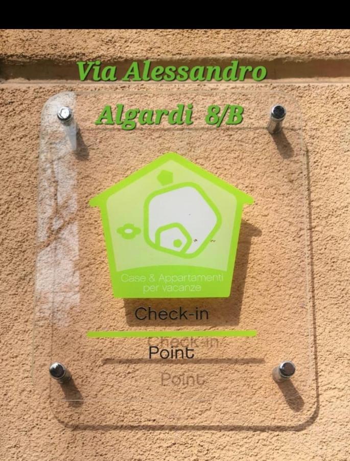 Via Agucchi & Via Emilia Apartments Bologna Ngoại thất bức ảnh